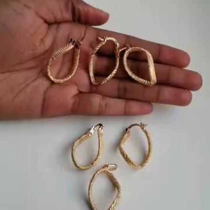 Romania Gold Earrings & Pendant Set