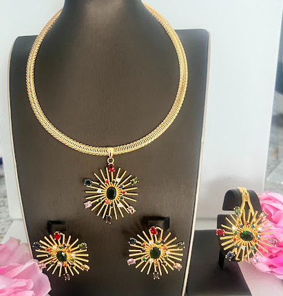Complete Romania Gold party set