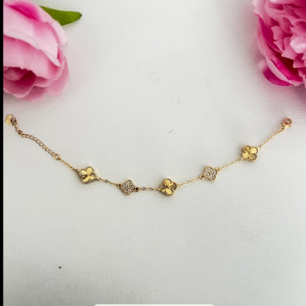 Gold plated clover pendant with zircon stones